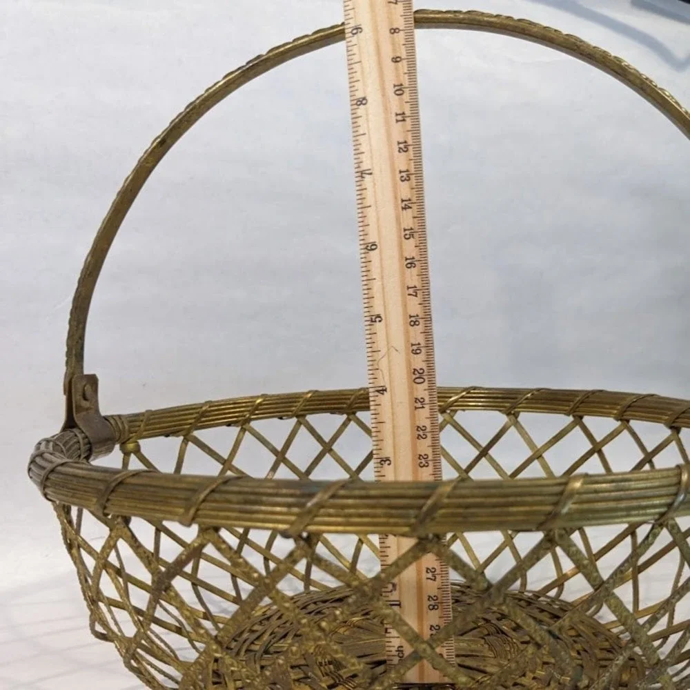 Vintage Brass Wire Basket Woven Lattice Metal Round Fruit Bowl Embossed‎ Handle